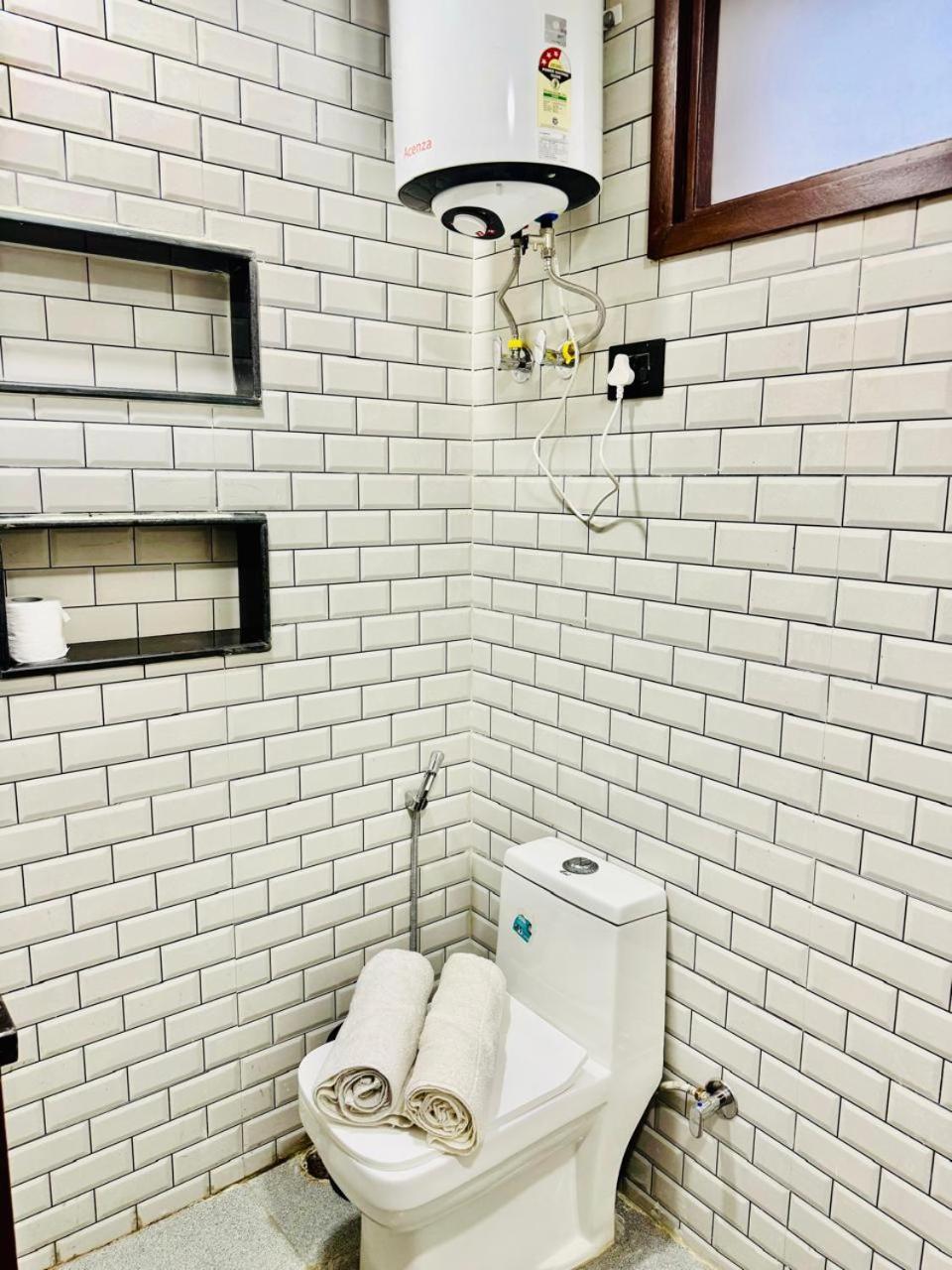 Fortune Service Studio, J-267 Saket *